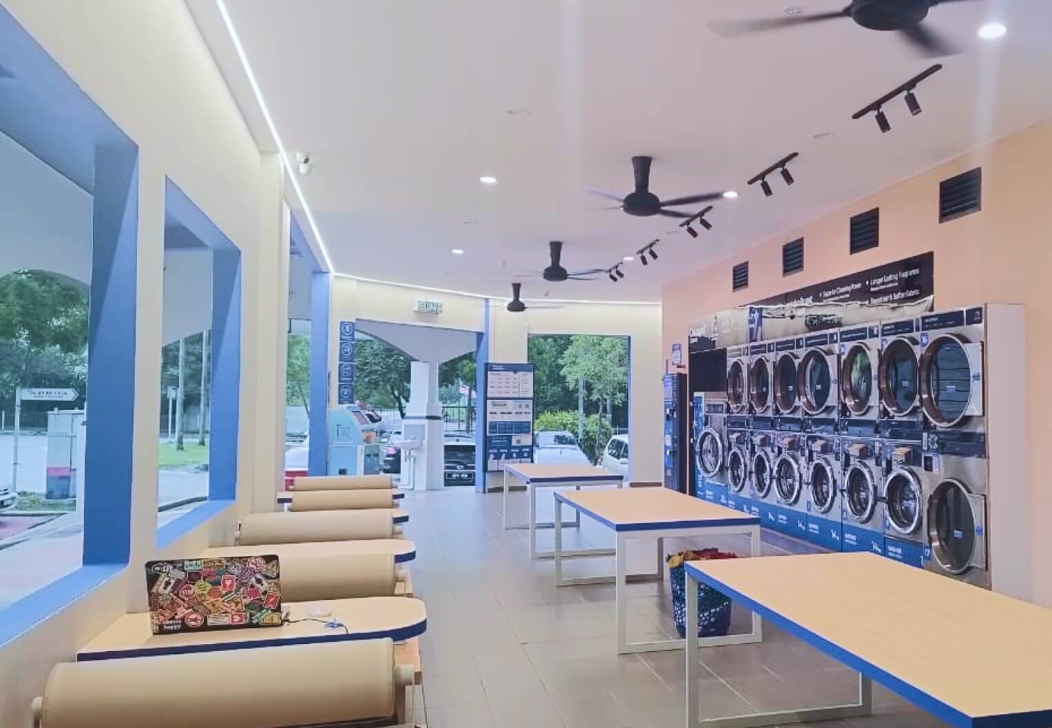 Cleanpro Express Bandar Kinrara store interior
